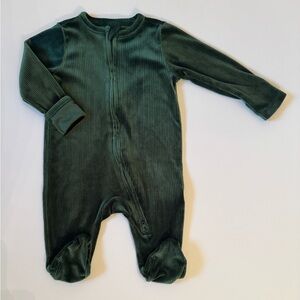 Old Navy Forest Green Ribbed Zipped Footie 0-3M EUC